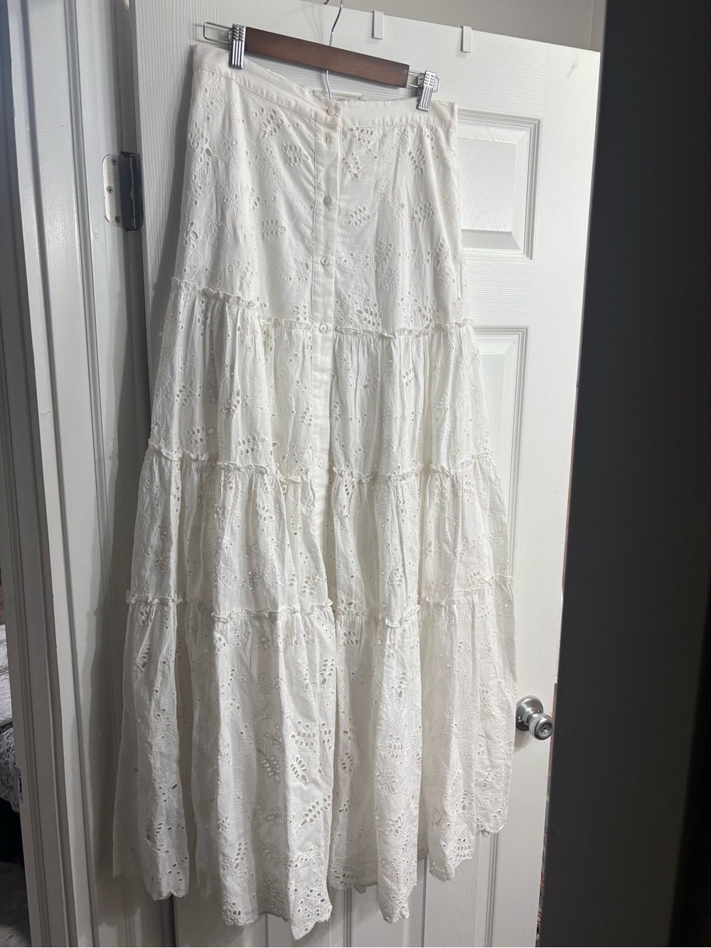 NWOT Atos Lombardini Italian White Tiered Eyelet Maxi Skirt